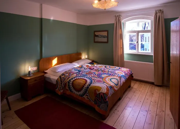 In Quiet Quarter, 20 Min To Center Apartment Dresden