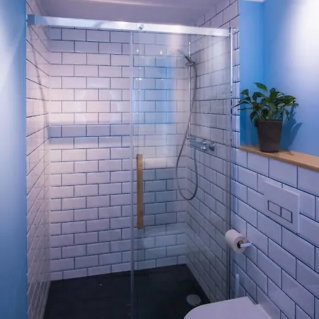 In Quiet Quarter, 20 Min To Center Appartement *